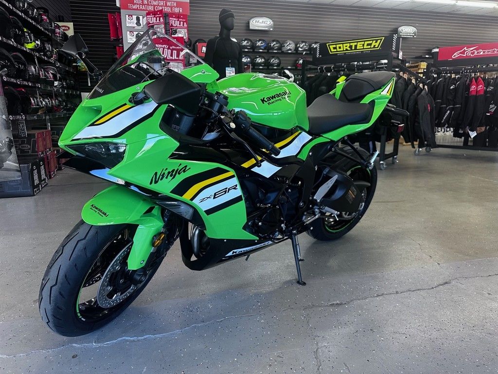 New 2025 Kawasaki Ninja® ZX™-6R – Young Powersports