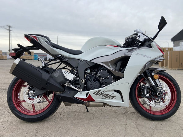 New 2025 Kawasaki Ninja® ZX™-6R – Young Powersports