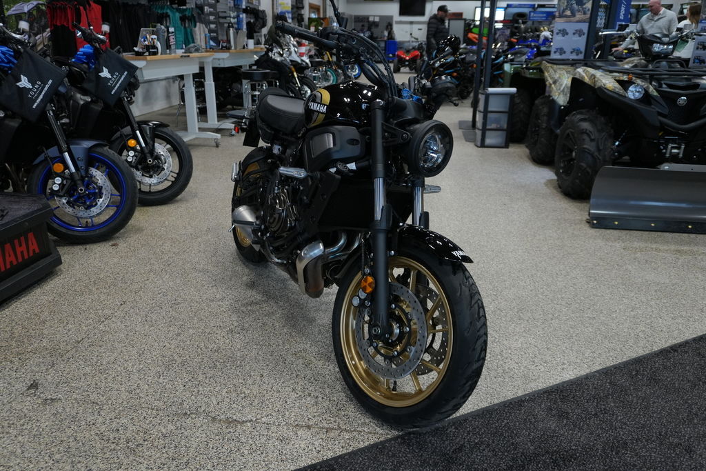 New 2023 Yamaha XSR700