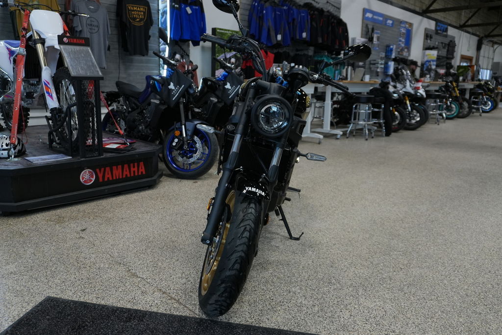 New 2023 Yamaha XSR700