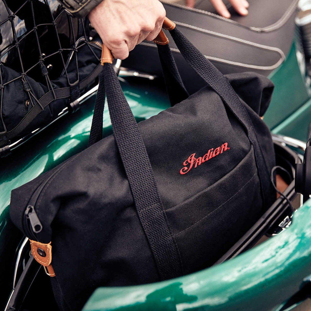 Indian Motorcycle Deluxe Saddlebag Travel Bags in Black, Pair | 2885131